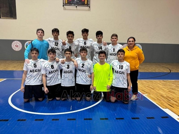 Okul Sporları 2. Küme Futsal Müsabakaları nefesleri kesti