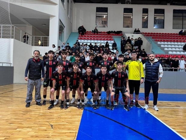 Okul Sporları 2. Küme Futsal Müsabakaları nefesleri kesti