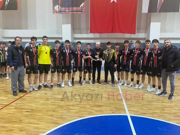 Okul Sporları 2. Küme Futsal Müsabakaları nefesleri kesti