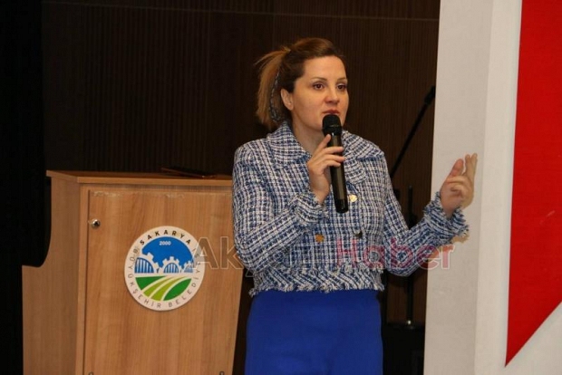 Akyazı Sağlık Müdürü Şeyda Tok, bağımlılıktan kurtulmanın yollarını anlattı