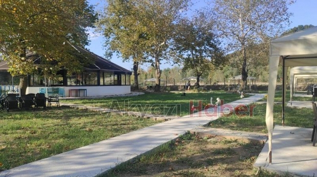 Akyazı Balıkçı Yusuf’ta İftar Keyfi! Taze Balık, Zengin Menü, Sıcak Atmosfer