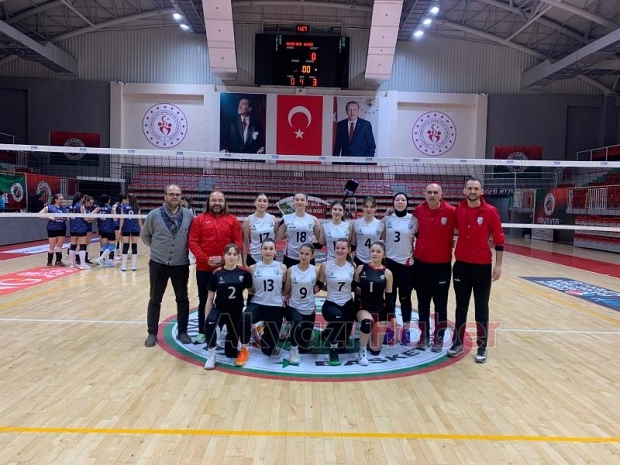 Alaağaçspor Kadın Voleybol Takımı final maçlarına hazırlanıyor