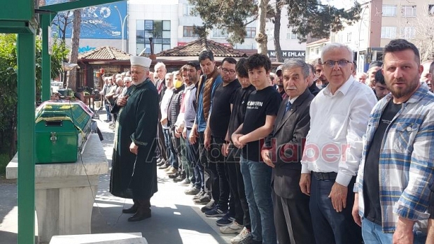 Türkan Certel toprağa verildi. 