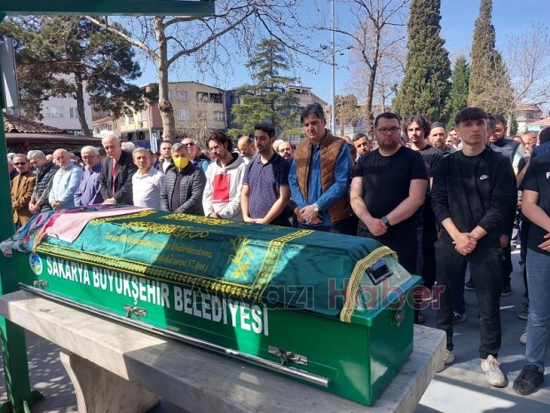 Türkan Certel toprağa verildi. 