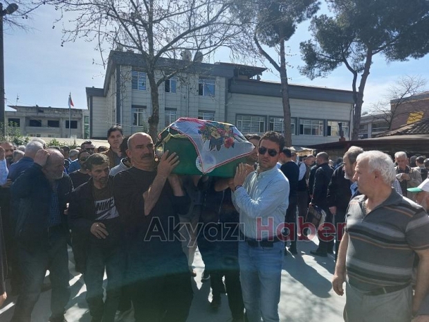 Türkan Certel toprağa verildi. 