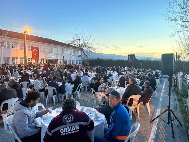 İftar sofrasında buluştular