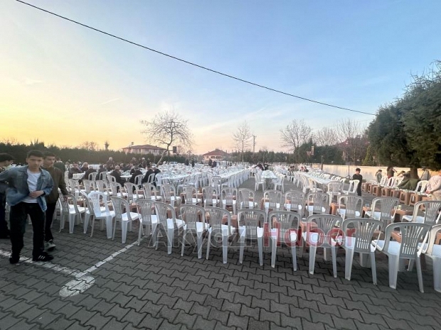 İftar sofrasında buluştular