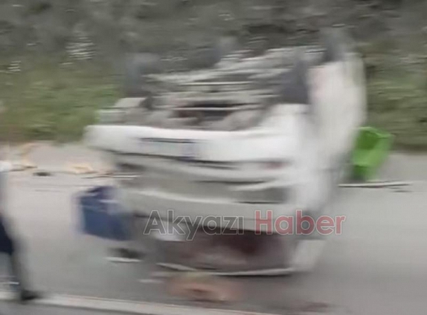 Minibüs takla attı 2 yaralı
