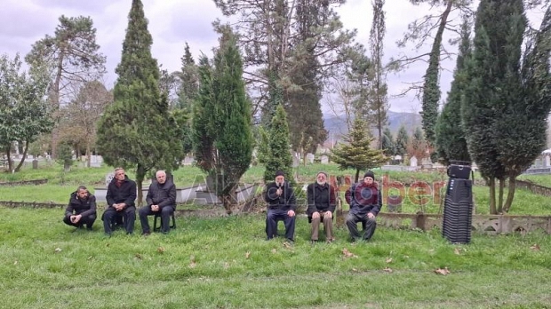 Sami şişman defnedildi