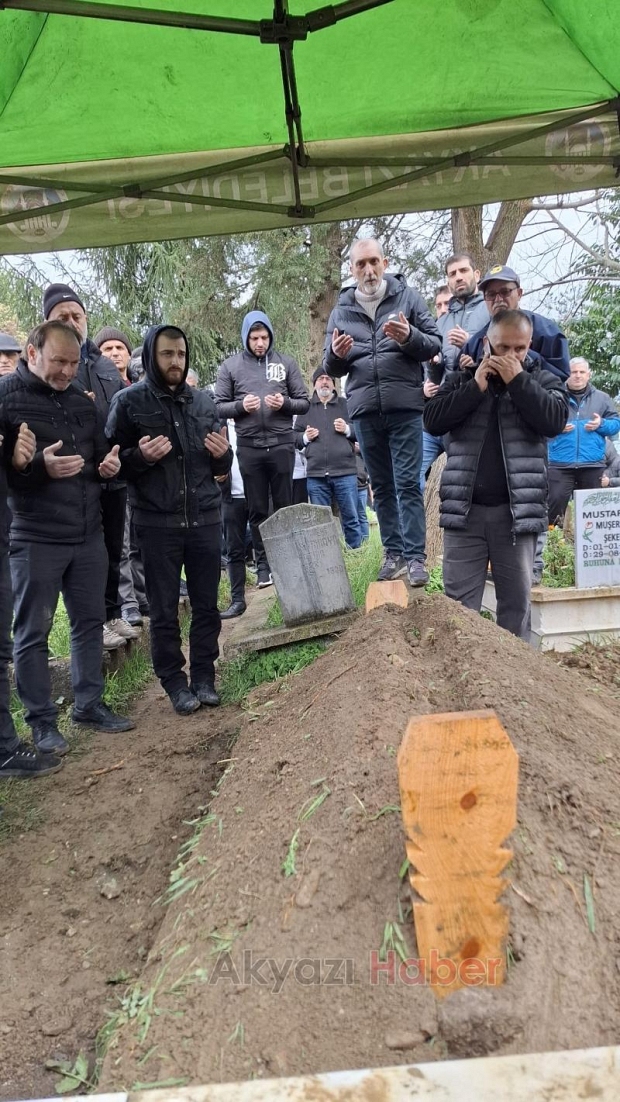 Mükerrim İlhan defnedildi