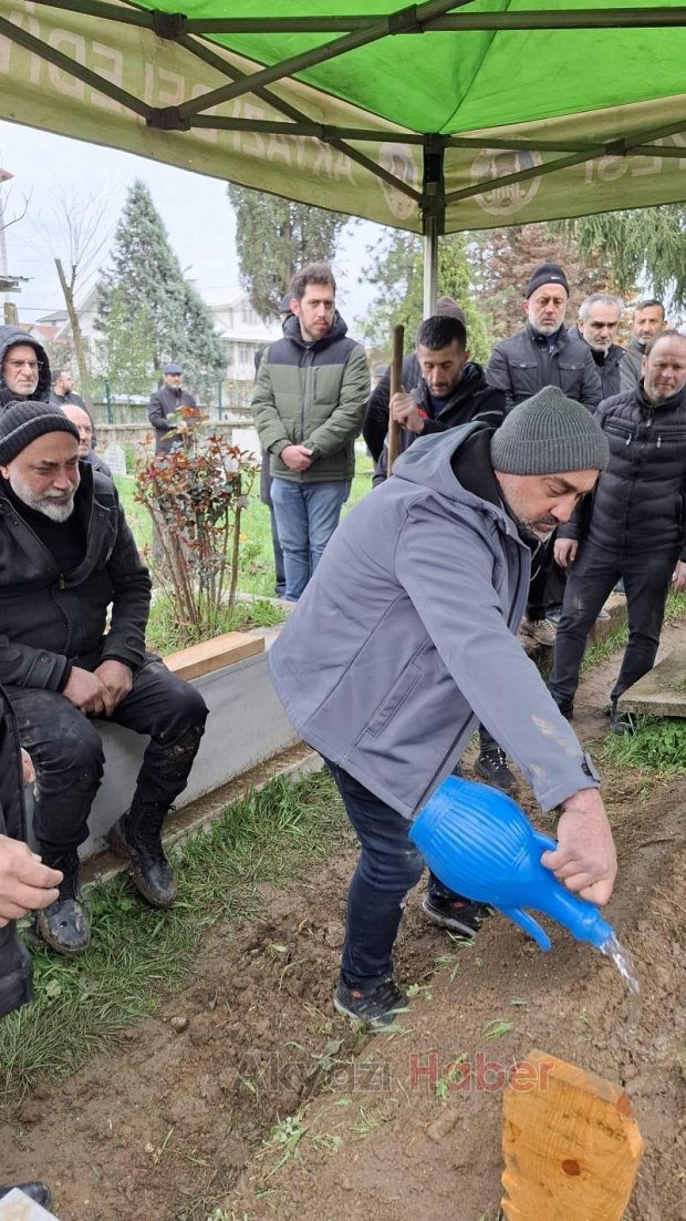 Mükerrim İlhan defnedildi