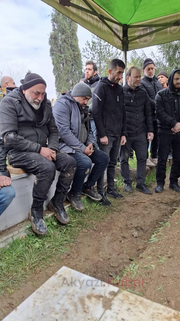 Mükerrim İlhan defnedildi
