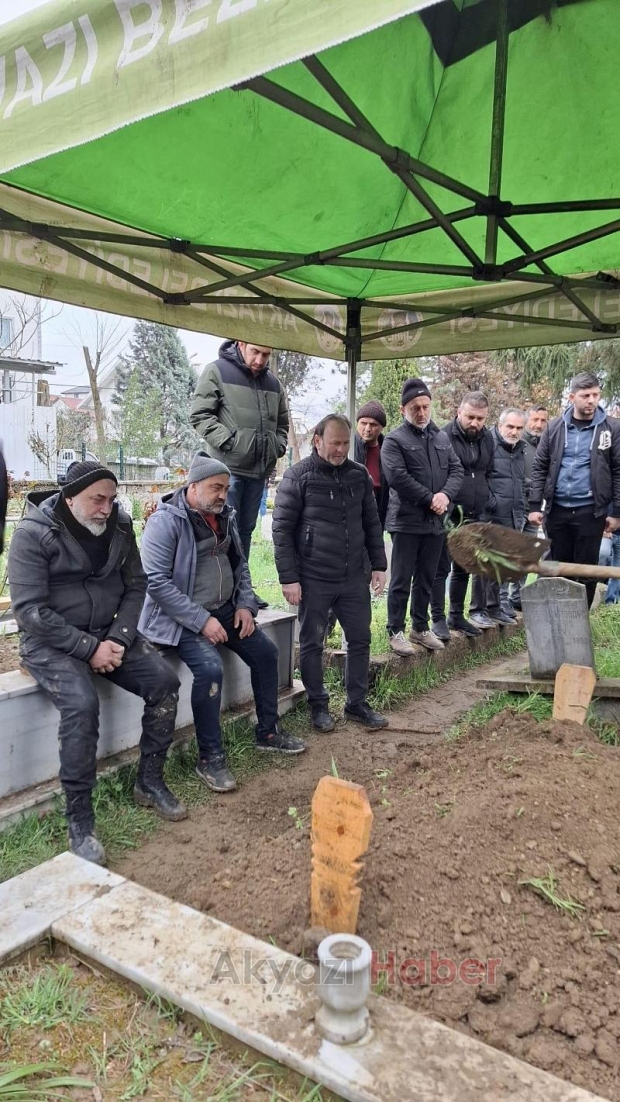 Mükerrim İlhan defnedildi