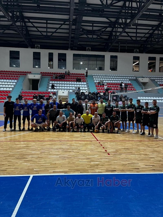 Akyazı'da voleybol turnuvası düzenlendi