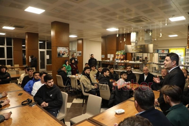 Bakan Yardımcısından Akyazı'da sahur ziyareti