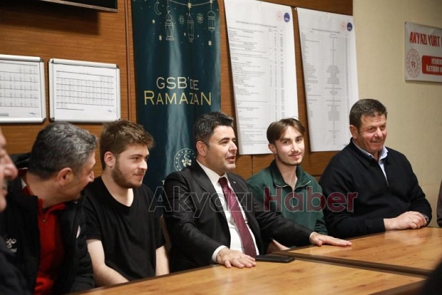 Bakan Yardımcısından Akyazı'da sahur ziyareti