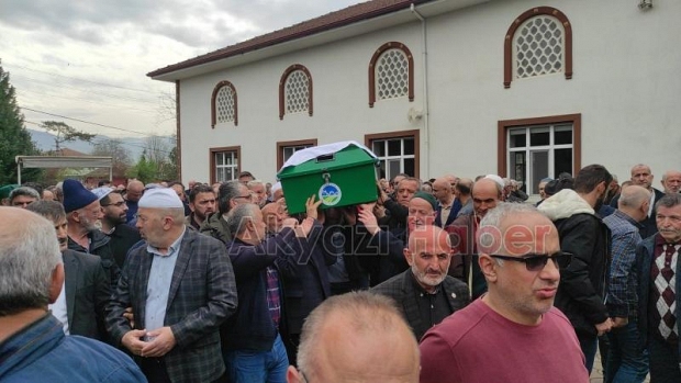 Mithat Aynacı toprağa verildi. 