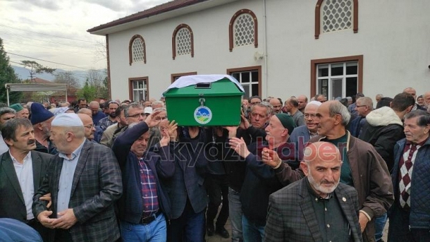 Mithat Aynacı toprağa verildi. 