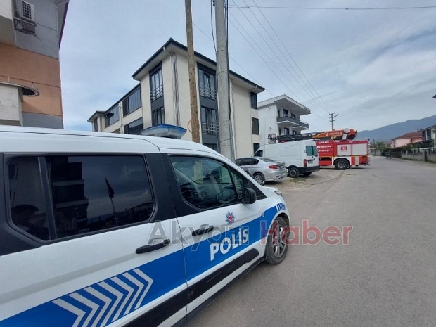 Mahsur Kalan Çocuğun Yardımına İtfaiye Yetişti