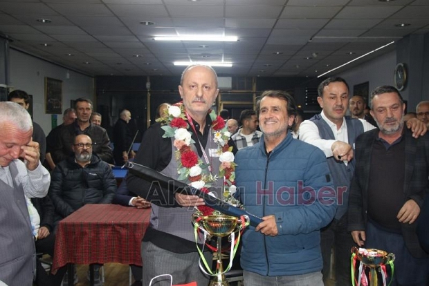 Akyazı'da Bilardo Turnuvası Finali Gerçekleşti