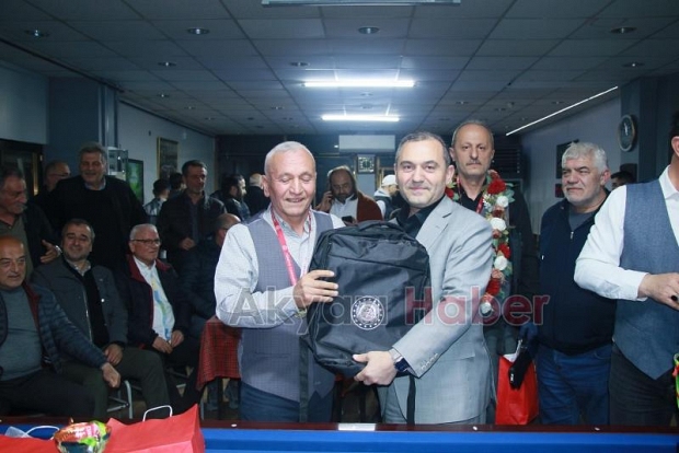 Akyazı'da Bilardo Turnuvası Finali Gerçekleşti