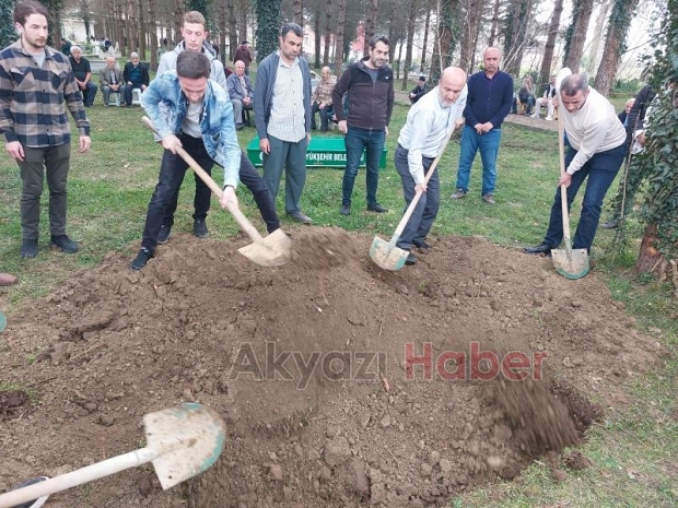 Osman Bayraktar son yolculuğuna uğurlandı