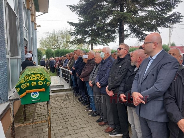 Asiye Savaş gözyaşlarıyla toprağa verildi