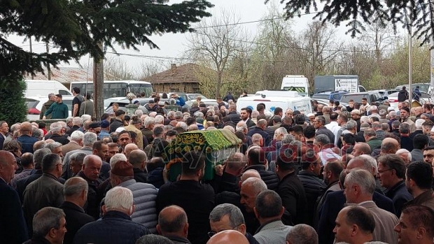 Asiye Savaş gözyaşlarıyla toprağa verildi