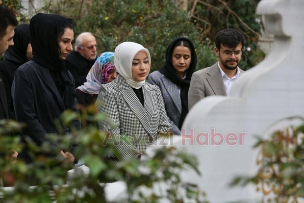AK Parti'den Tenzile Erdoğan'ın kabrine ziyaret