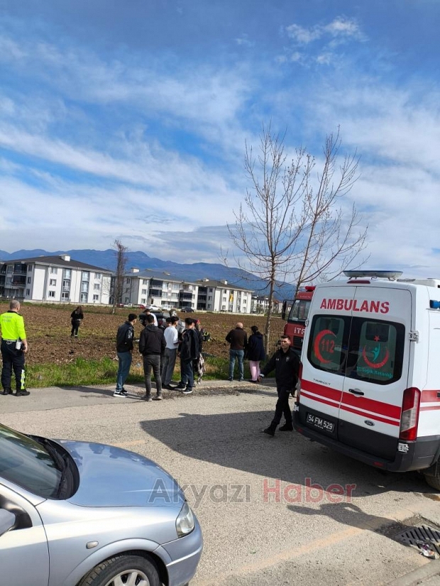 Ağaca çarpan araçtaki 2 kişi yaralandı