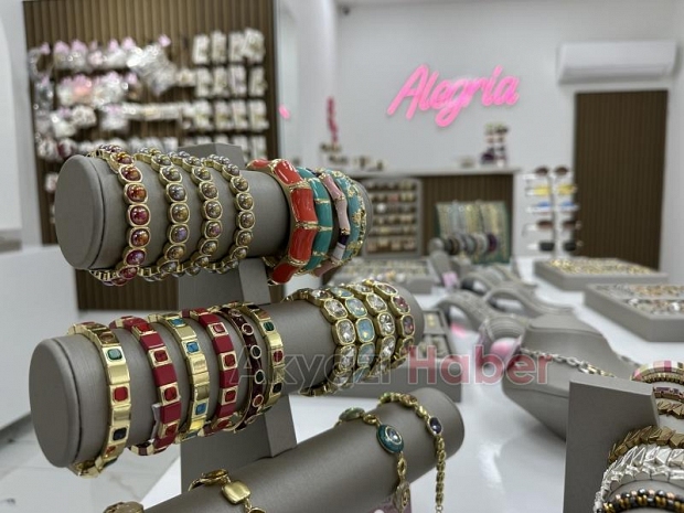 Alegria Takı Dünyası Açıldı, Işıltını Seç!