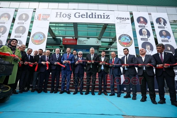 Serdivan Kitap Fuarı açıldı