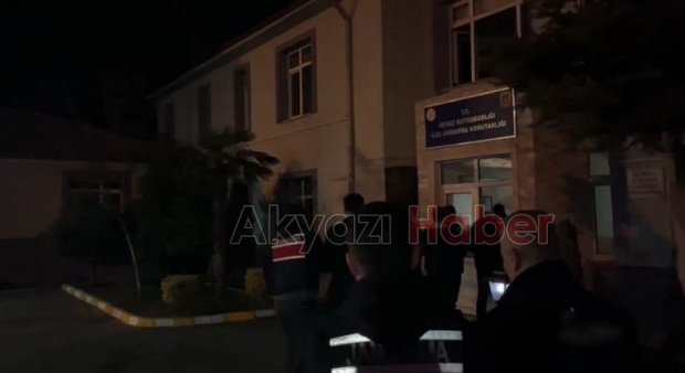 Cinsel içerikli görüntülerini kaydederek  500 milyon liralık vurgun yaptılar