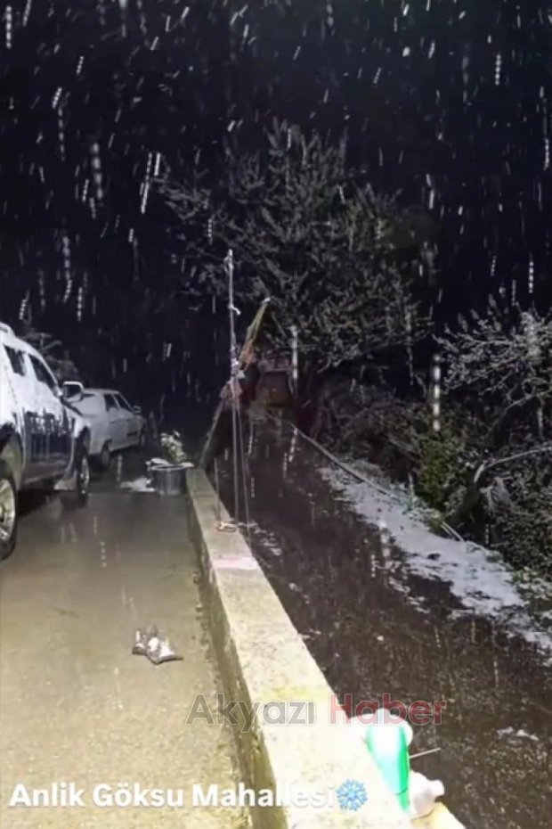 Sakarya'nın yüksek kesimlerine kar yağdı