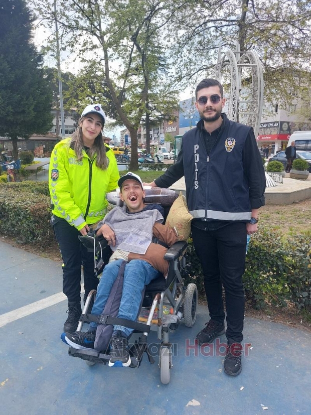 Polis Haftasında Akyazı’da Kalpler Bir Oldu