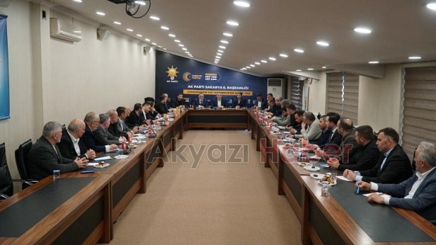 AK Parti Sakarya'da İlçe Başkanları toplantısı