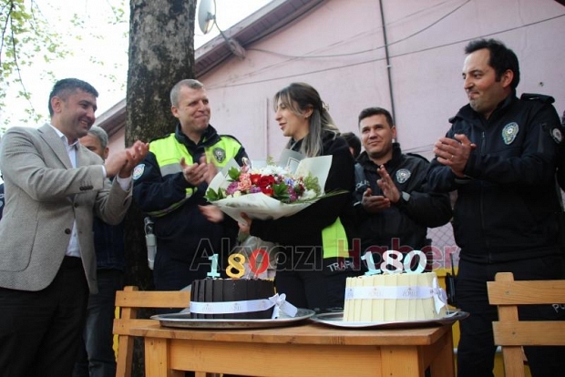 Kavga ihbarına giden polislere sürpriz kutlama