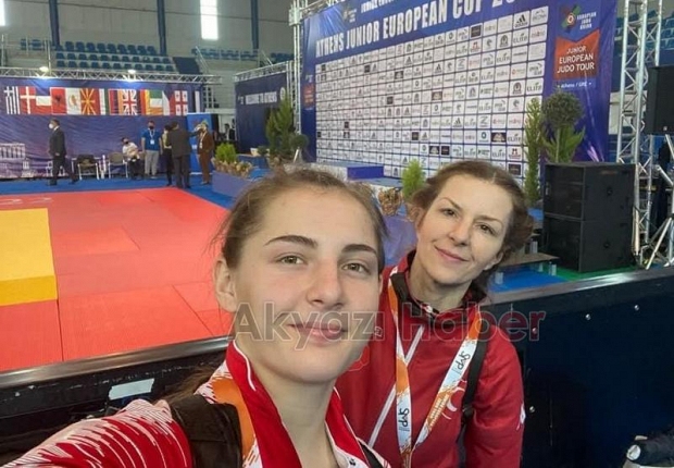 Karapürçekli sporcular gururlandırdı