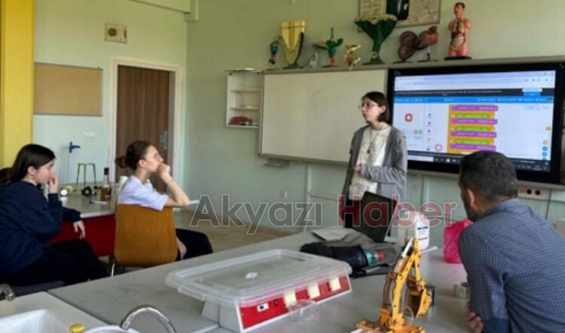 Akyazı Eyyup Genç Fen Lisesi 8 proje ile finalde