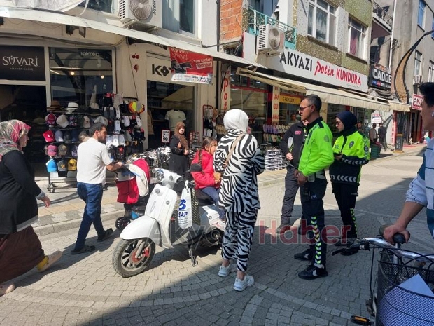 Trafik Polisi Alarmda: Yaya Alanlarına Giren Araçlara Geçit Yok!