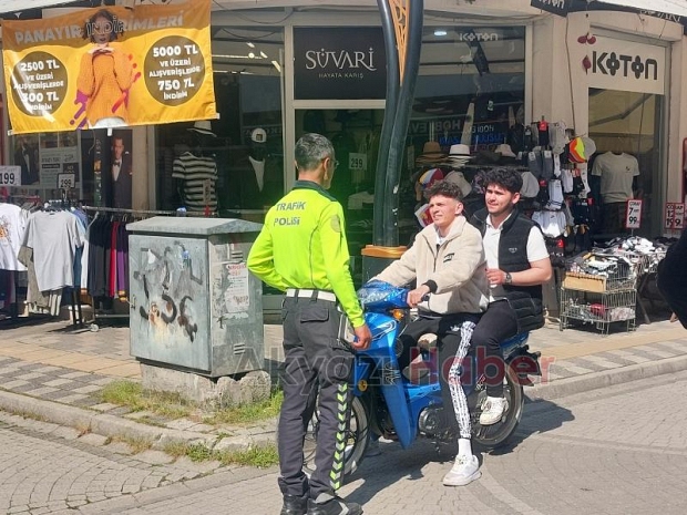 Trafik Polisi Alarmda: Yaya Alanlarına Giren Araçlara Geçit Yok!