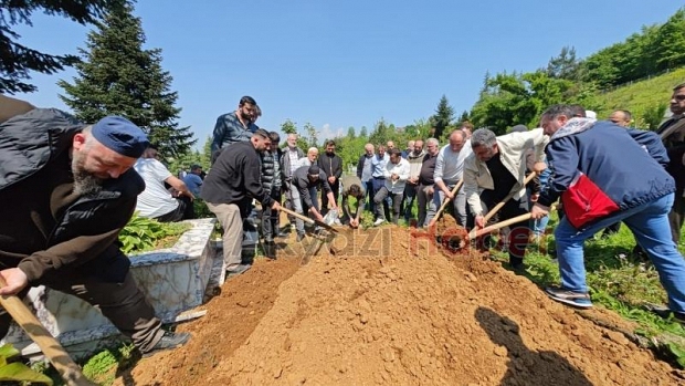 Mehmet Aydın defnedildi.