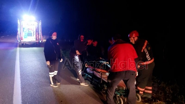 Şarampole uçan araçtan yaralı kurtarıldı, sedyede sigara yaktı