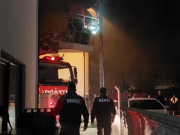 Yangında mahsur kalanlar kurtarıldı