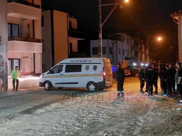 Yangında mahsur kalanlar kurtarıldı