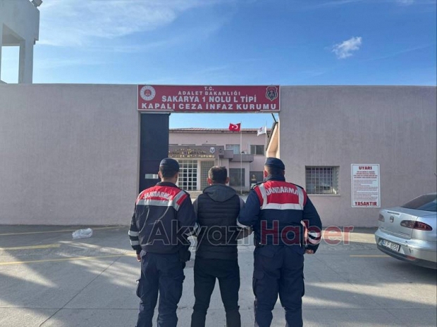 Ruhsatsız silahlarla yakalandılar