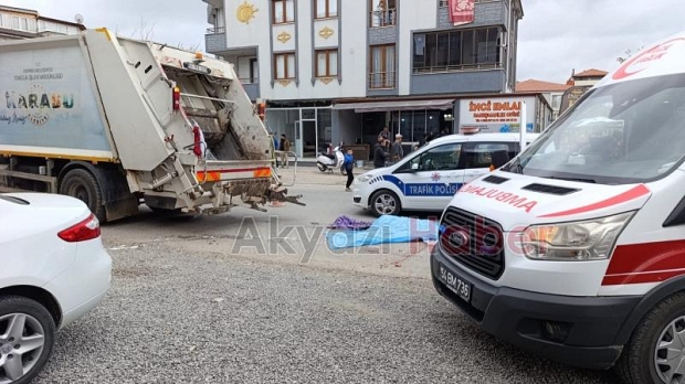 Çöp kamyonunun ezdiği yaşlı adam hayatını kaybetti