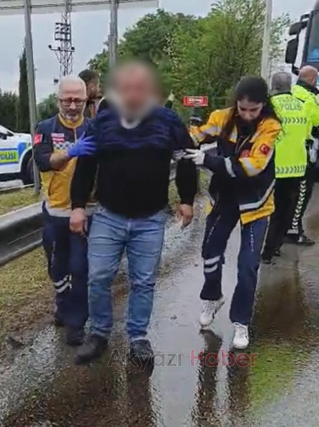 Makaslayan tır zincirleme kazaya neden oldu