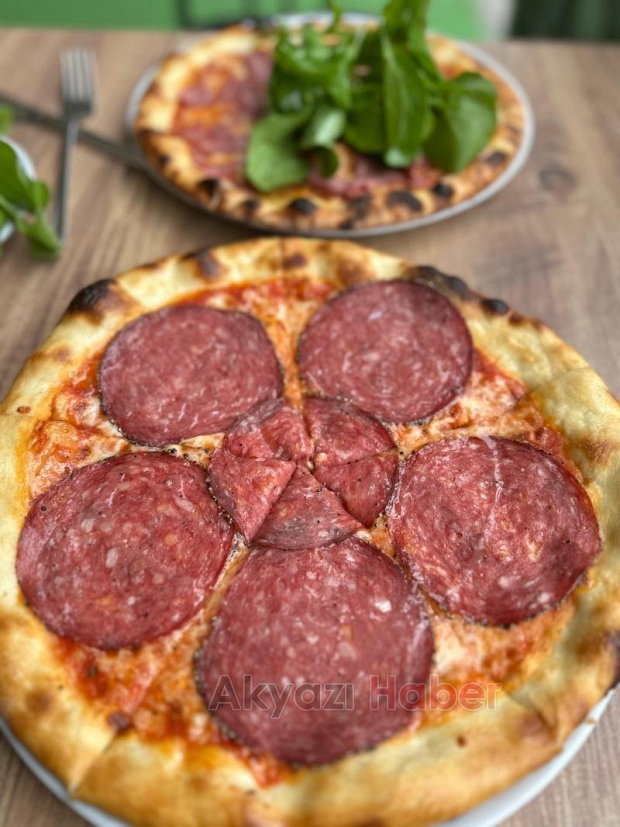 Akyazı'da Gerçek İtalyan Lezzeti: Pizzeria İl Capitano!