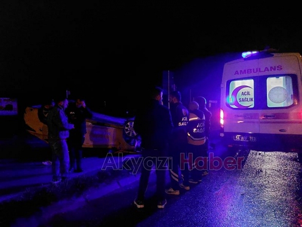 Ölüm kavşağında taksi takla attı